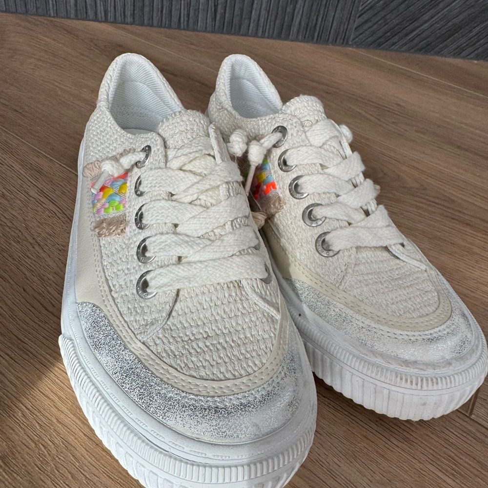 New Blowfish Malibu White Sneakers with Colorful Accents - 6.5